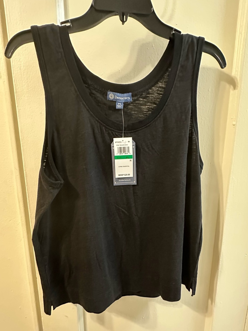 Democracy Black Scoop Neck Tank Top - Sleeveless Essentials